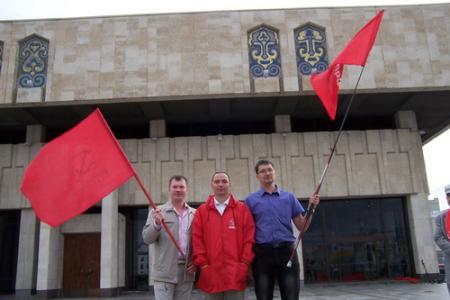 Татарстан, Казань. Митинг КПРФ в защиту российской науки. «РАН – умрёт от ран!», «Правительство Путина-Медведева – в отставку!», «Не дадим создать Росакадемсервис!»