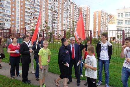 Иван Мельников на встрече с москвичами: «Имея полномочия Мэра, можно решить все городские проблемы»