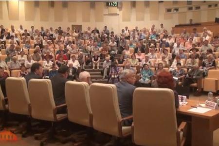 В.И. Кашин: Сегодня главная задача депутатов всех уровней - обратить внимание на героическое поколение детей военных лет, помочь им обрести достойную жизнь