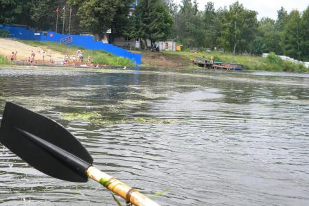 Подмосковные экологи и коммунисты устроили рейд по Клязьме