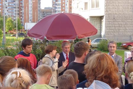 Иван Мельников на встрече с москвичами: «Имея полномочия Мэра, можно решить все городские проблемы»