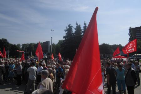 Митинг в Калининграде: "Детям войны - достойную жизнь"
