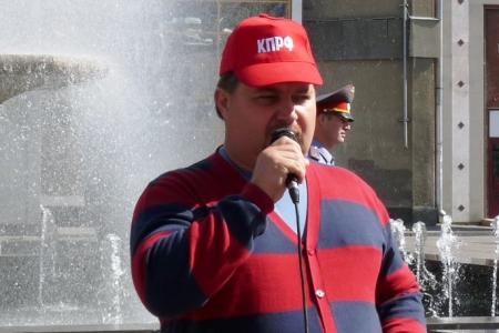 Саратовцы требуют отставки правительства Медведева