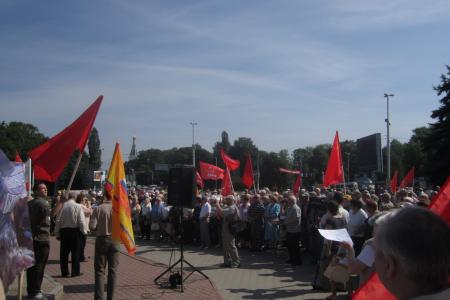 Митинг в Калининграде: "Детям войны - достойную жизнь"