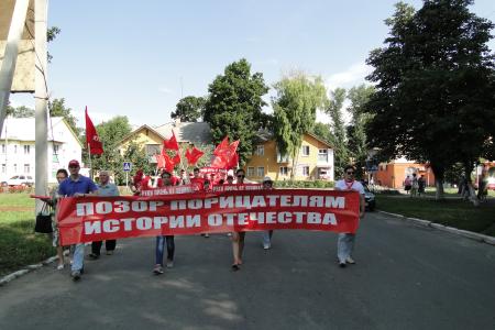 Курская область, г.Щигры. Памятник восстановить, мэра города – в отставку!