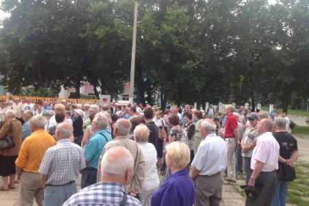 Депутат Госдумы коммунист Олег Лебедев выступил на экологическом митинге в Новомосковске (Тульская область)