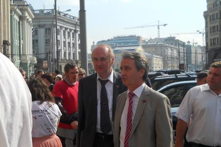 В день рассмотрения закона о «реформе» РАН научная общественность провела траурную акцию у Госдумы