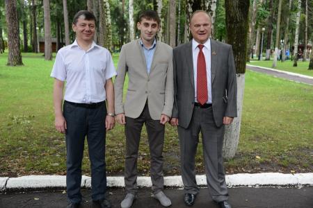 Учиться, учиться и еще раз учиться. Г.А. Зюганов провел встречу с молодыми пропагандистами партии