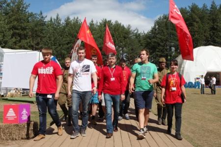 Д.Г. Новиков посетил молодёжный форум на Селигере