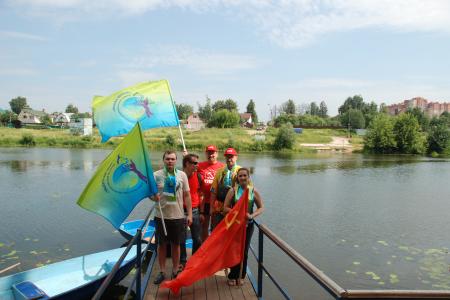 Подмосковные экологи и коммунисты устроили рейд по Клязьме