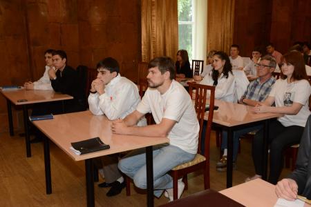 Учиться, учиться и еще раз учиться. Г.А. Зюганов провел встречу с молодыми пропагандистами партии