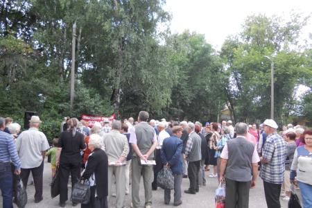 Пенза. Митинг в рамках всероссийской акции за отставку правительства Медведева и за немедленное принятие закона "О детях войны"