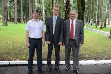 Учиться, учиться и еще раз учиться. Г.А. Зюганов провел встречу с молодыми пропагандистами партии