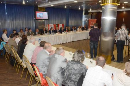 "Десять шагов навстречу местному самоуправлению". Репортаж на "РассветТВ" о встрече И.И. Мельникова с муниципальными депутатами