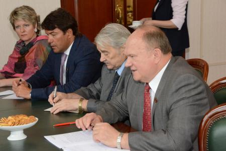 Г.А. Зюганов встретился с кубинской делегацией во главе с секретарем ЦК Коммунистической партии Кубы Хосе Рамоном Балагером