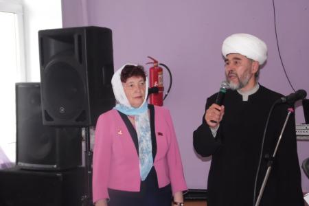 Тюменские коммунисты поздравили мусульман с праздником Ураза-байрам