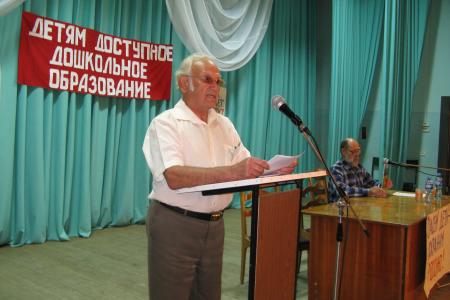 Алтайские коммунисты провели митинги в защиту детства и советской истории