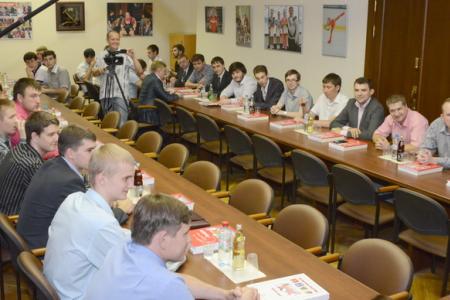 Г.А. Зюганов вручил дипломы выпускникам Центра политической учебы при ЦК КПРФ