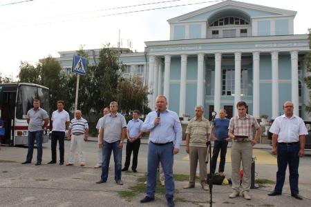 Сталинградские коммунисты требуют от чиновников навести порядок в ЖКХ