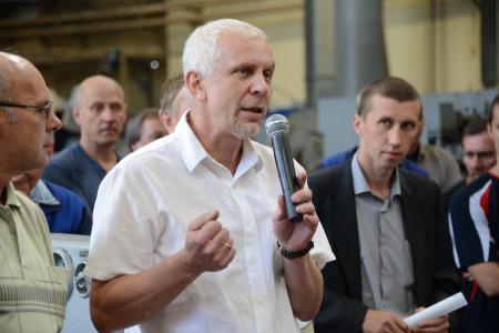 Иван Мельников на встрече с трудовым коллективом «Московского инструментального завода»: «Реально работающим предприятиям – льготы по налогам и арендной плате» 