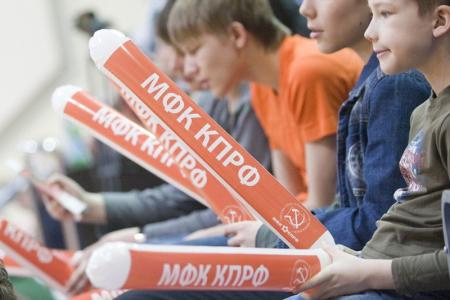 В решающем матче престижного международного турнира мини-футбольный клуб КПРФ обыграл «Спартак» (Москва) и стал обладателем почетного трофея!