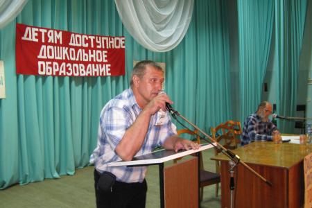 Алтайские коммунисты провели митинги в защиту детства и советской истории