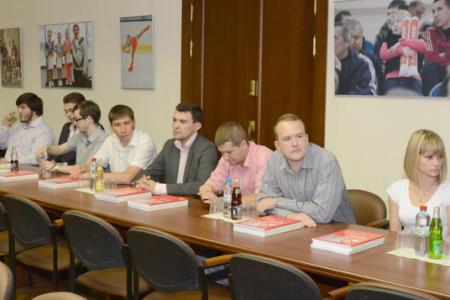 Г.А. Зюганов вручил дипломы выпускникам Центра политической учебы при ЦК КПРФ