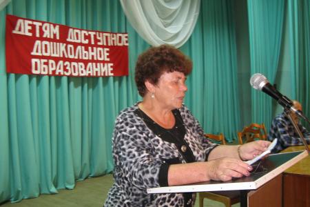 Алтайские коммунисты провели митинги в защиту детства и советской истории