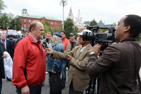 КПРФ.ТВ. Г.А. Зюганов на митинге в Москве: «Сегодня речь идет не просто об отставке правительства, речь идет о судьбе страны!»