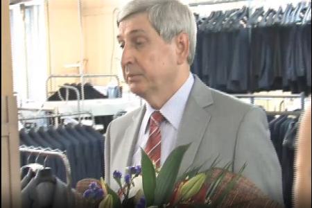 Кандидат в Мэры Москвы Иван Мельников в свой День рождения встретился с трудовым коллективом фабрики «Большевичка». Прямая трансляция