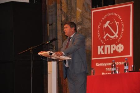 В подмосковном Подольске высадился красный десант во главе с В.И. Кашиным