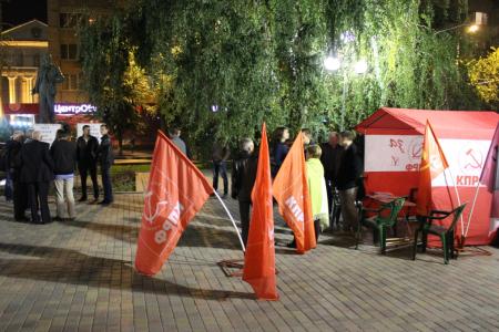 Волгоград. Коммунисты бойкотировали первое заседание гордумы нового созыва