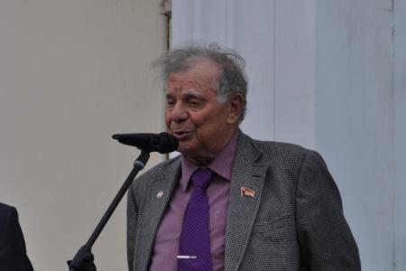 Ленинградские ученые продолжают требовать отставки правительства!