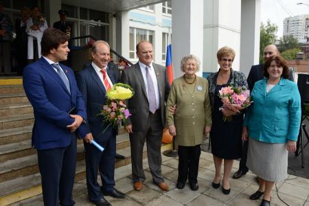 Г.А. Зюганов посетил московскую школу имени Зои и Александра Космодемьянских