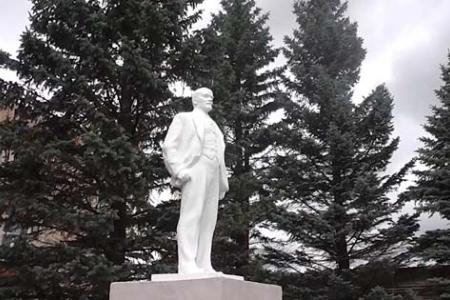Ленинградская область. В Подпорожье открыли памятник Ленину