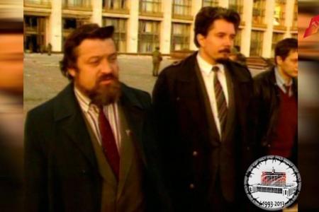 «То, что действительно нужно». В первые сутки фильм творческого коллектива КПРФ.ТВ "1993. Осень" набрал более 12 тыс. просмотров