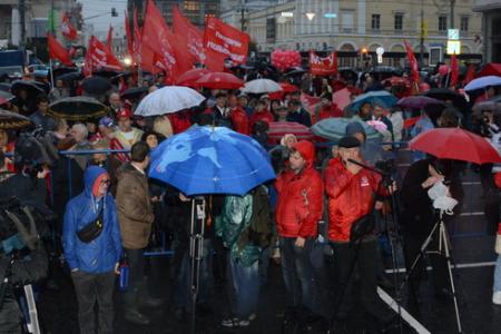 «За нами Москва! И наша Победа за нами!». В Москве завершился митинг-концерт в поддержку кандидата в мэры от КПРФ И.И. Мельникова