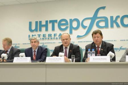 Видео. «Выборы превращены в спецоперацию по параличу демократических процессов». Пресс-конференция лидера КПРФ в ИА «Интерфакс»