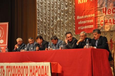В подмосковном Подольске высадился красный десант во главе с В.И. Кашиным