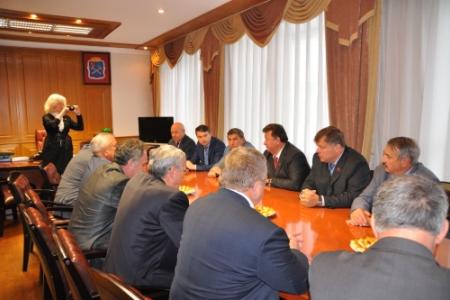 В подмосковном Подольске высадился красный десант во главе с В.И. Кашиным