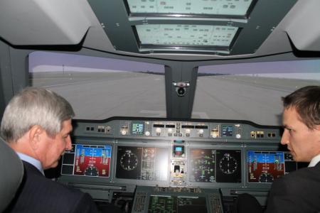И.И. Мельников посетил Московский международный авиакосмический салон МАКС-2013