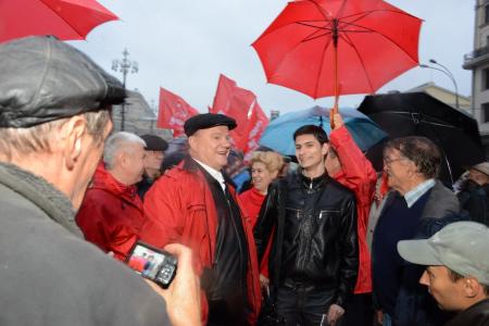 «За нами Москва! И наша Победа за нами!». В Москве завершился митинг-концерт в поддержку кандидата в мэры от КПРФ И.И. Мельникова