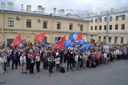 Ленинградские ученые продолжают требовать отставки правительства!