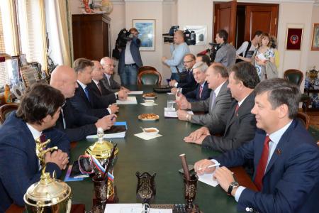Г.А. Зюганов встретился с министром транспорта России М.Ю. Соколовым