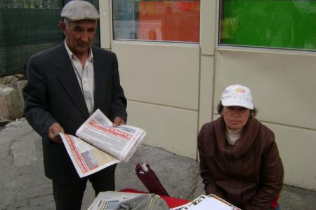 За И.И. Мельникова! Агитаторы КПРФ ведут активную агитацию на улицах Москвы. Фоторепортаж