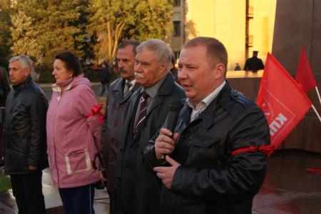 Более двух тысяч волгоградцев потребовали отставки губернатора-единоросса Сергея Боженова за фальсификацию выборов 