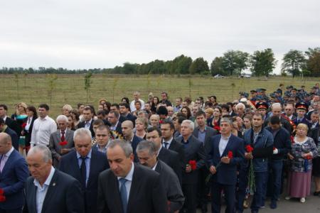 Северная Осетия. Беслан. Борьба с терроризмом возможна лишь в обществе добра, справедливости и свободы