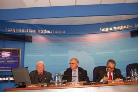  Руководитель фракции КПРФ в Госсовете Республики Татарстан Х.Г. Миргалимов: «Мы надеемся, что при реализации положений Послания будут учтены интересы простых людей, наших товаропроизводителей, пенсионеров»