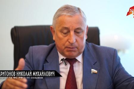 «То, что действительно нужно». В первые сутки фильм творческого коллектива КПРФ.ТВ "1993. Осень" набрал более 12 тыс. просмотров