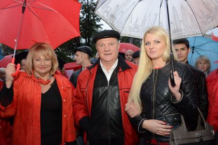 «За нами Москва! И наша Победа за нами!». В Москве завершился митинг-концерт в поддержку кандидата в мэры от КПРФ И.И. Мельникова